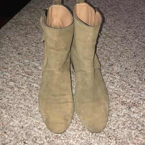 Ankle booties